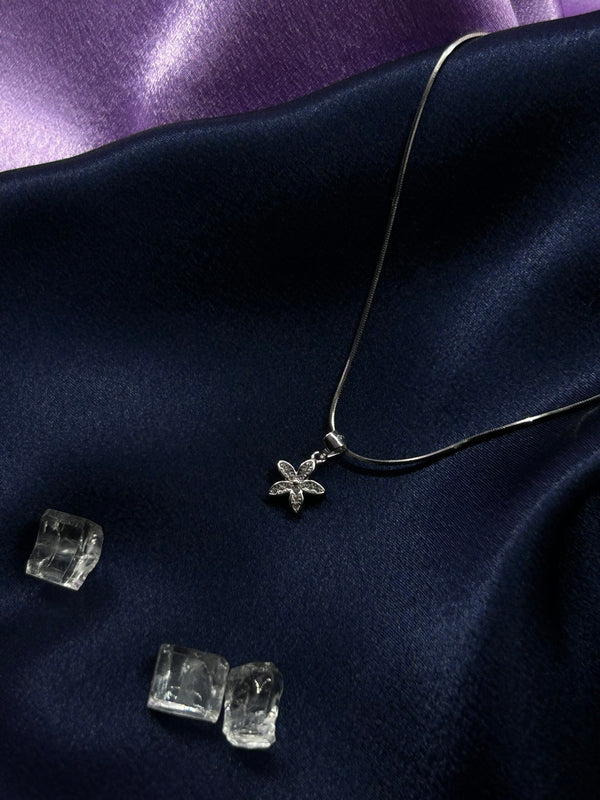 Star Shaped Pendent without Chain (Made in 925 Silver)