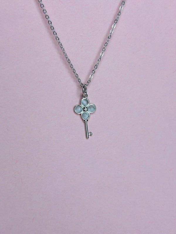 Key Shaped Silver Pendent With Chain (Made in 925 Silver)