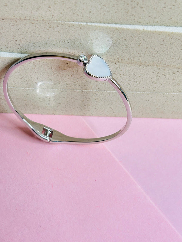 Heart Shaped Women Sterling Silver Cuff Bracelet (Made in 925 Silver)